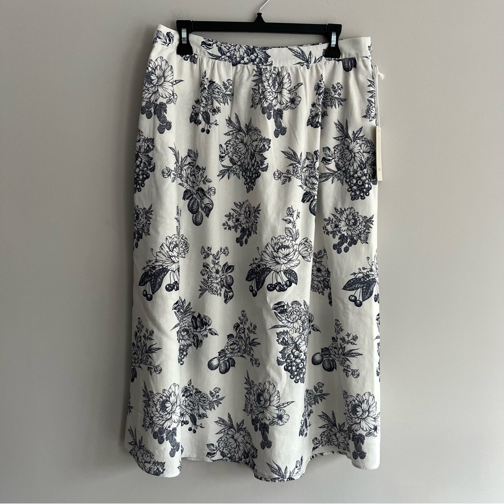 Joie Navy and White Floral A-Line Linen Blend Skirt With Pockets Large